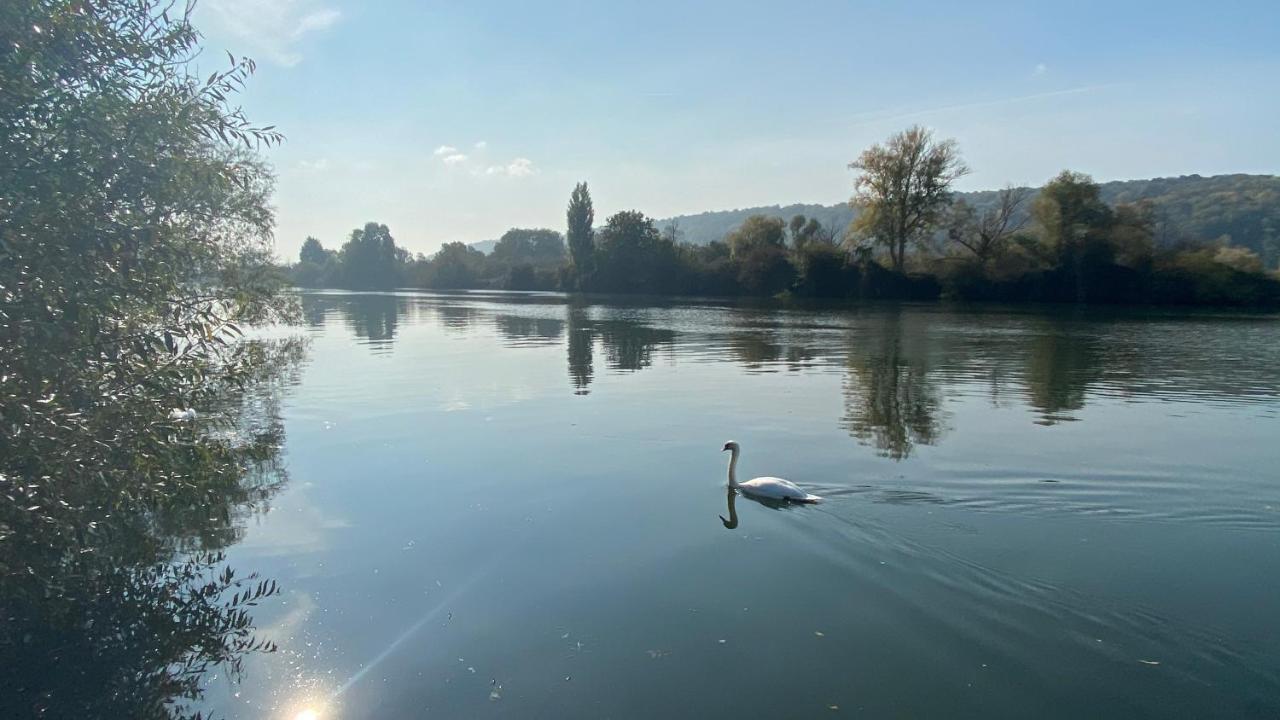 Vila La Nebuleuse Notre-Dame-de-l'Isle Exteriér fotografie